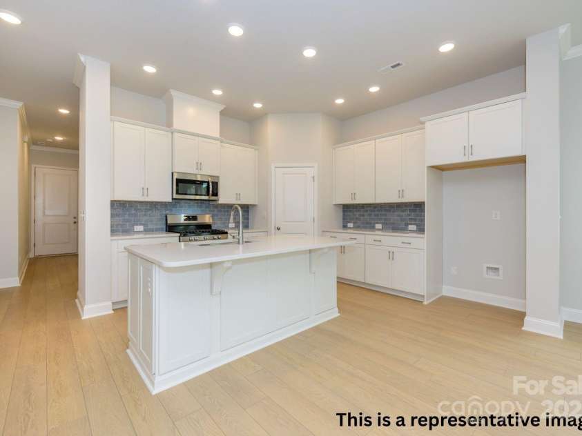 1107 Meander Lane, Waxhaw, NC 28173.  MLS# CAR4246232, YatesRealty ID 5286. 