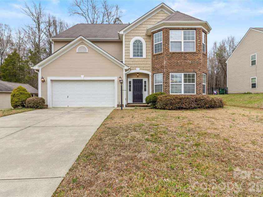 555 Settlers Grove Lane, Salisbury, NC 28146.  MLS# CAR4351216, YatesRealty ID 5286. 