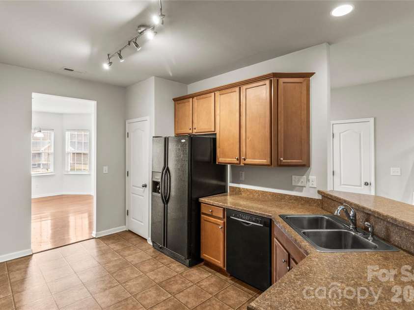 555 Settlers Grove Lane, Salisbury, NC 28146.  MLS# CAR4351216, YatesRealty ID 5286. 