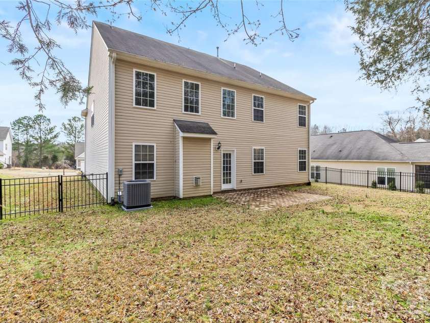 555 Settlers Grove Lane, Salisbury, NC 28146.  MLS# CAR4351216, YatesRealty ID 5286. 