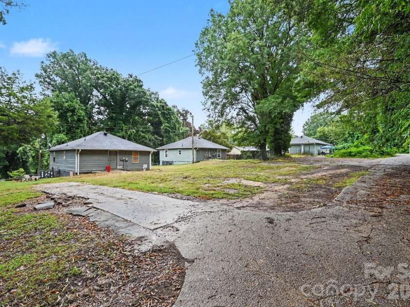 405 Boyce Street, Gastonia, NC 28052.  MLS# CAR4428069, YatesRealty ID 52861. 