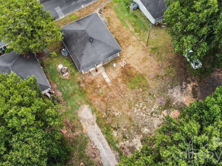 405 Boyce Street, Gastonia, NC 28052.  MLS# CAR4428069, YatesRealty ID 52861. 