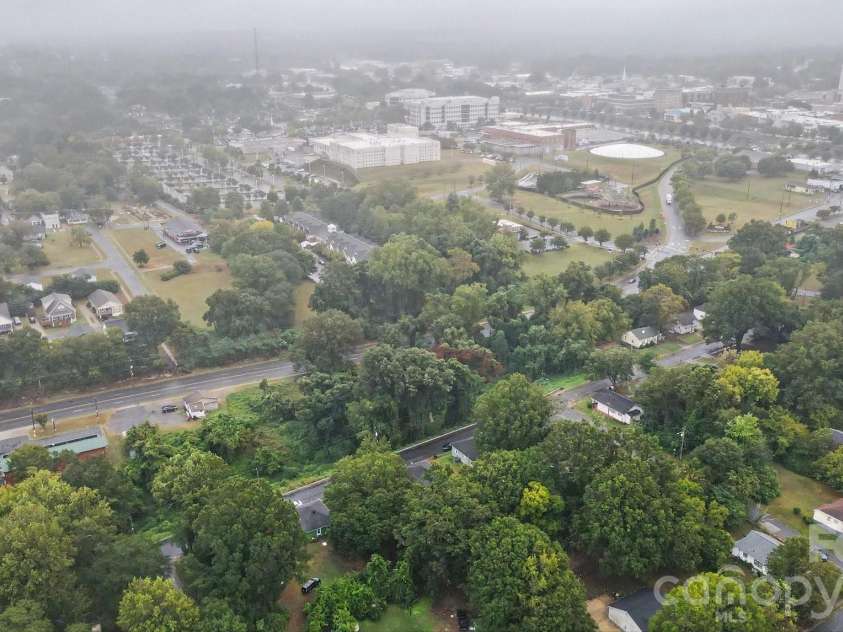 405 Boyce Street, Gastonia, NC 28052.  MLS# CAR4428069, YatesRealty ID 52861. 
