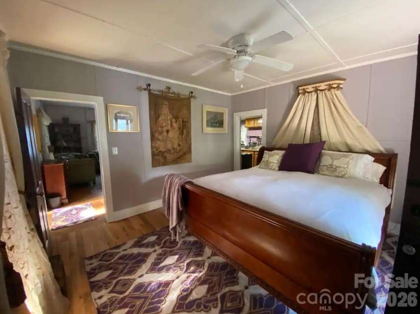 300 Main Street, Marshall, NC 28753.  MLS# CAR4428239, YatesRealty ID 52862. 