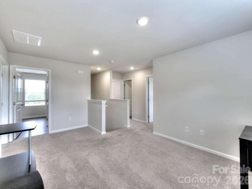 615 Potter Road, Gaffney, SC 29341.  MLS# CAR4427856, YatesRealty ID 52865. 