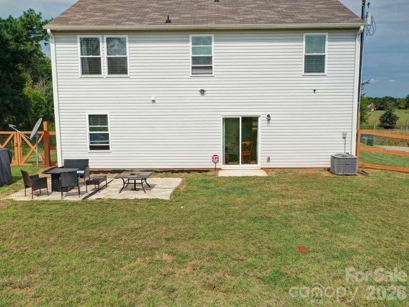 615 Potter Road, Gaffney, SC 29341.  MLS# CAR4427856, YatesRealty ID 52865. 