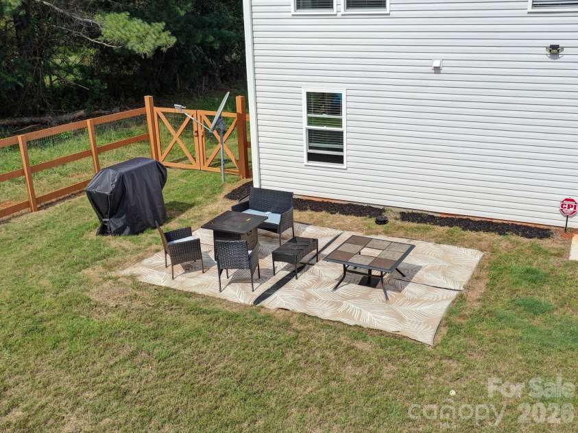 615 Potter Road, Gaffney, SC 29341.  MLS# CAR4427856, YatesRealty ID 52865. 