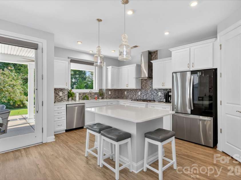 5816 Cheerful Lane, Charlotte, NC 28215.  MLS# CAR4421974, YatesRealty ID 52869. 