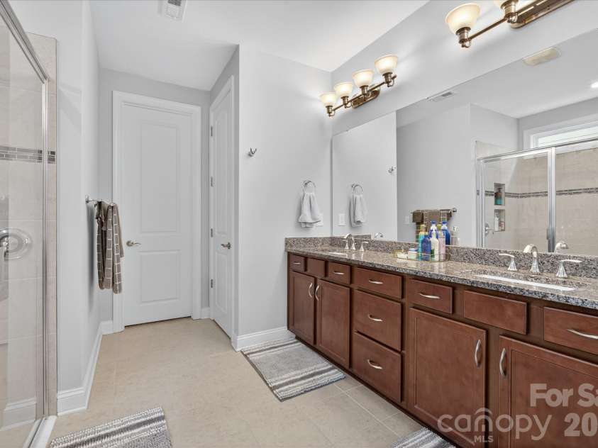 5816 Cheerful Lane, Charlotte, NC 28215.  MLS# CAR4421974, YatesRealty ID 52869. 
