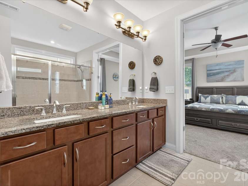 5816 Cheerful Lane, Charlotte, NC 28215.  MLS# CAR4421974, YatesRealty ID 52869. 
