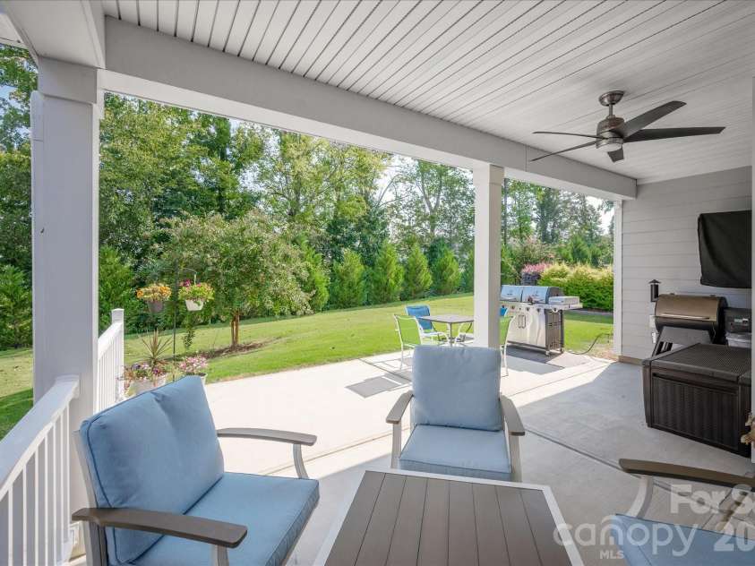 5816 Cheerful Lane, Charlotte, NC 28215.  MLS# CAR4421974, YatesRealty ID 52869. 