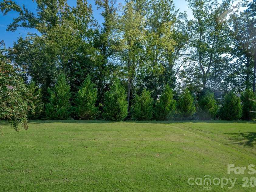 5816 Cheerful Lane, Charlotte, NC 28215.  MLS# CAR4421974, YatesRealty ID 52869. 