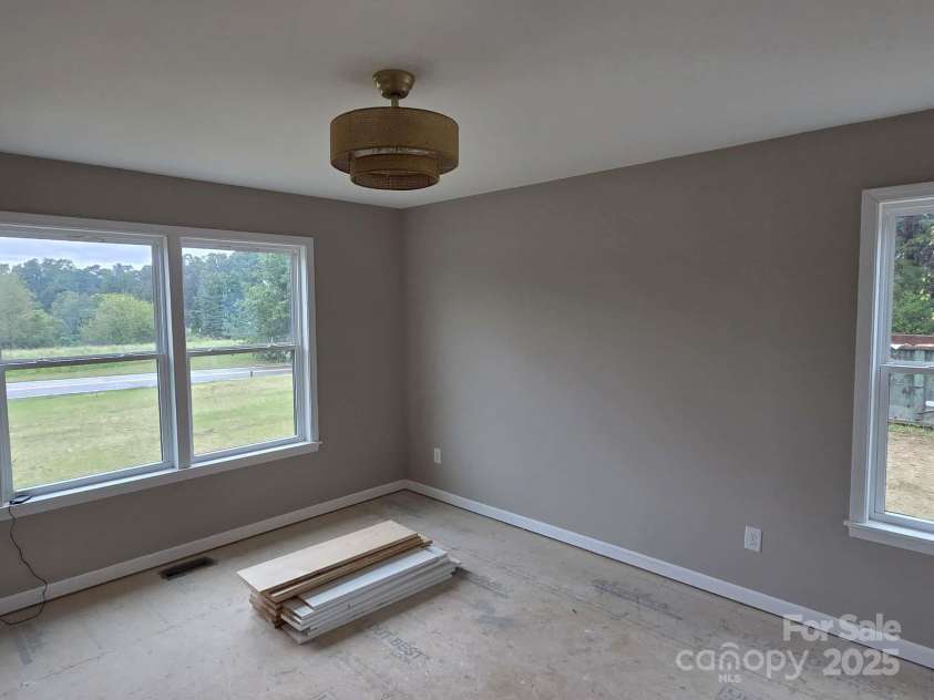 8940 Wilson Road, Hildebran, NC 28637.  MLS# CAR4245677, YatesRealty ID 5287. 