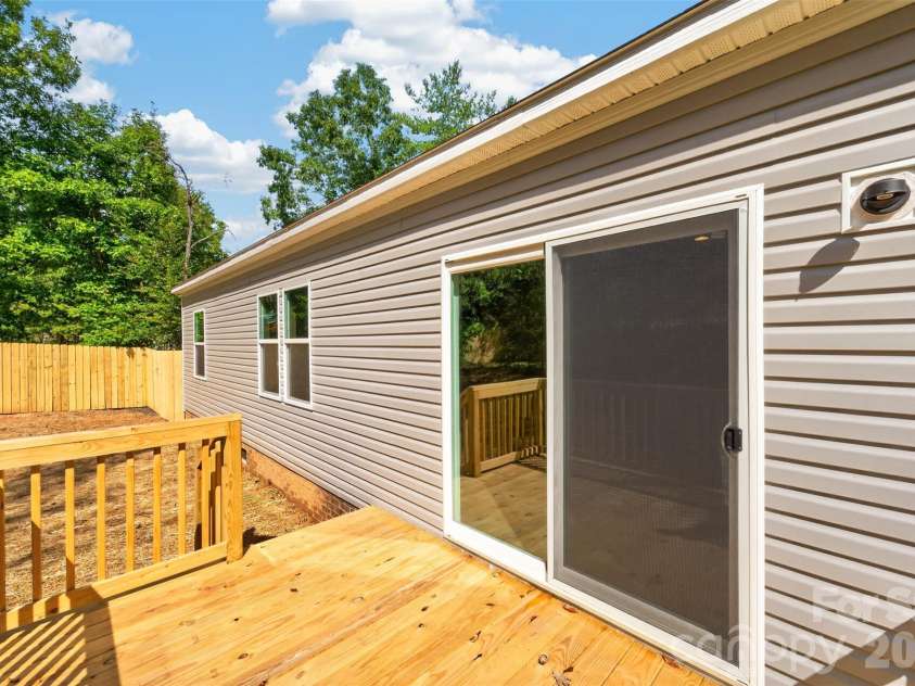 4133 Alderbrook Court, Lenoir, NC 28645.  MLS# CAR4427354, YatesRealty ID 52870. 