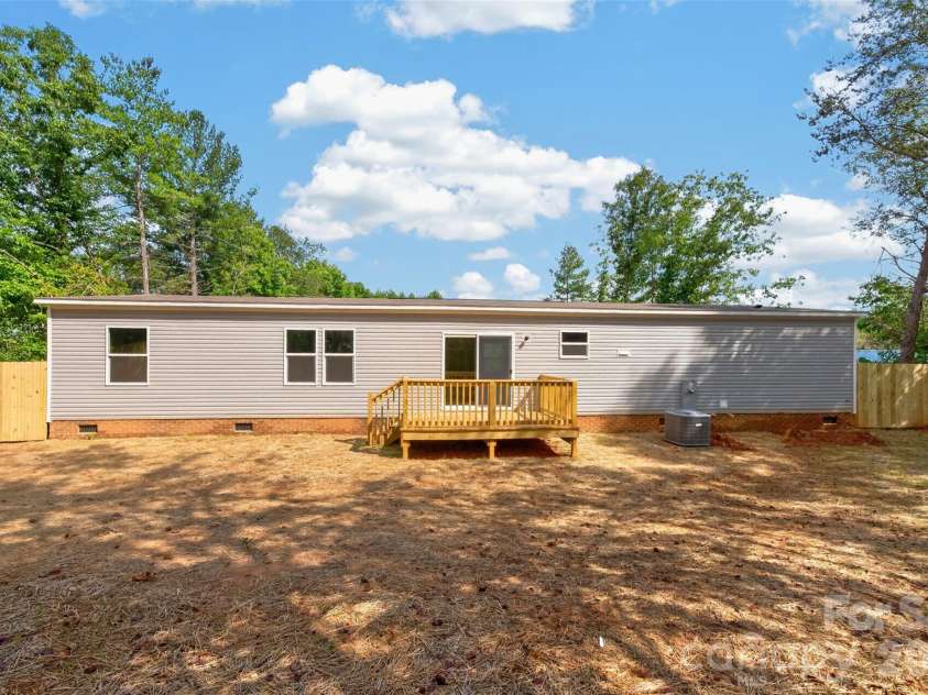 4133 Alderbrook Court, Lenoir, NC 28645.  MLS# CAR4427354, YatesRealty ID 52870. 