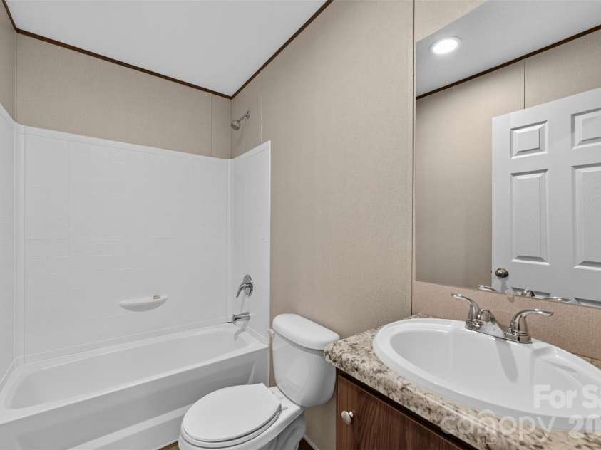 4133 Alderbrook Court, Lenoir, NC 28645.  MLS# CAR4427354, YatesRealty ID 52870. 