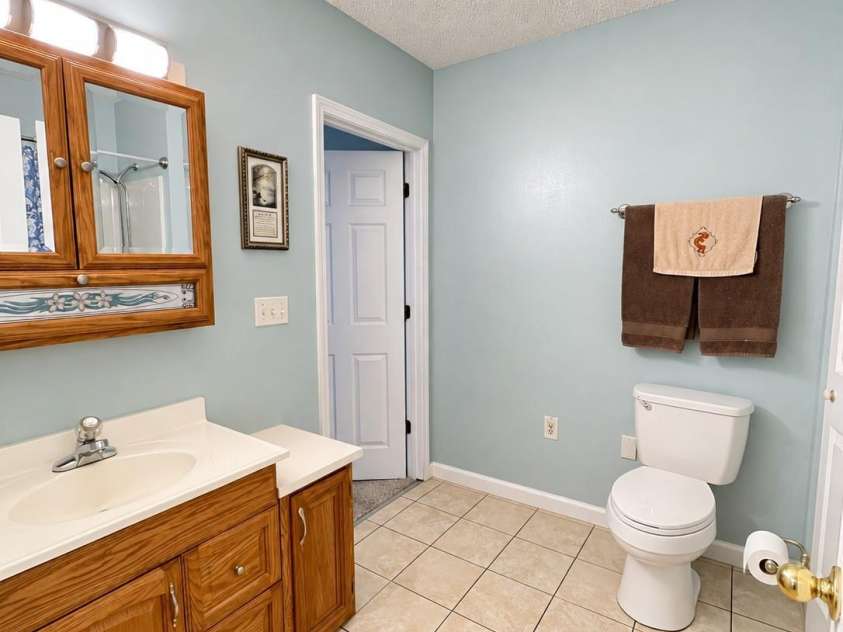 135 LANDLUBBER Trail, Mount Gilead, NC 27306.  MLS# CAR4428395, YatesRealty ID 52872. BATHROOM