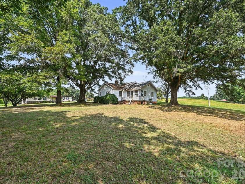 1448 Tomberlin Road, Monroe, NC 28110.  MLS# CAR4426456, YatesRealty ID 52873. 