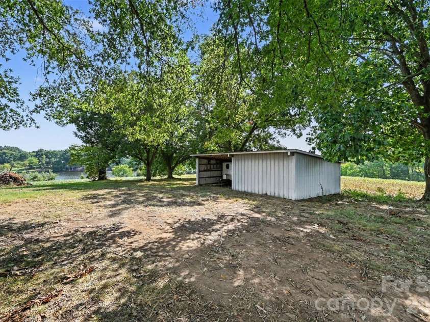 1448 Tomberlin Road, Monroe, NC 28110.  MLS# CAR4426456, YatesRealty ID 52873. 