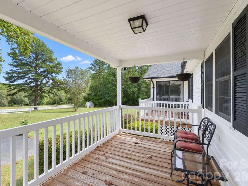 370 Shiloh Road, Statesville, NC 28677.  MLS# CAR4428411, YatesRealty ID 52876. 