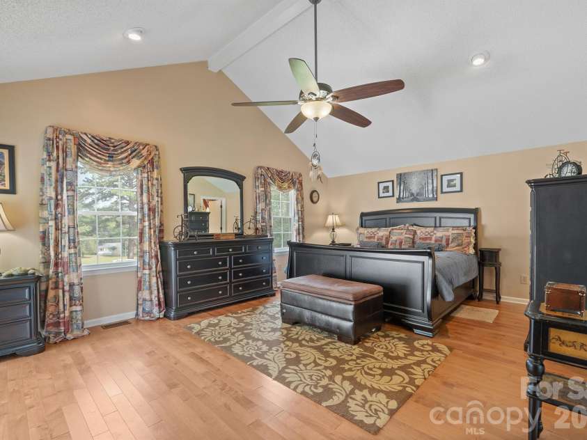 370 Shiloh Road, Statesville, NC 28677.  MLS# CAR4428411, YatesRealty ID 52876. 