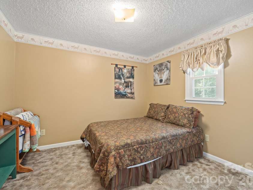 370 Shiloh Road, Statesville, NC 28677.  MLS# CAR4428411, YatesRealty ID 52876. 