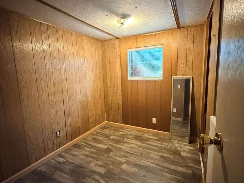 125 Deerfield Lane, Statesville, NC 28677.  MLS# CAR4428421, YatesRealty ID 52878. 
