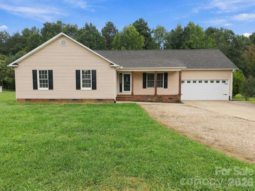 205 Sunrise Ridge Drive, Salisbury, NC 28146.  MLS# CAR4427367, YatesRealty ID 52879. 