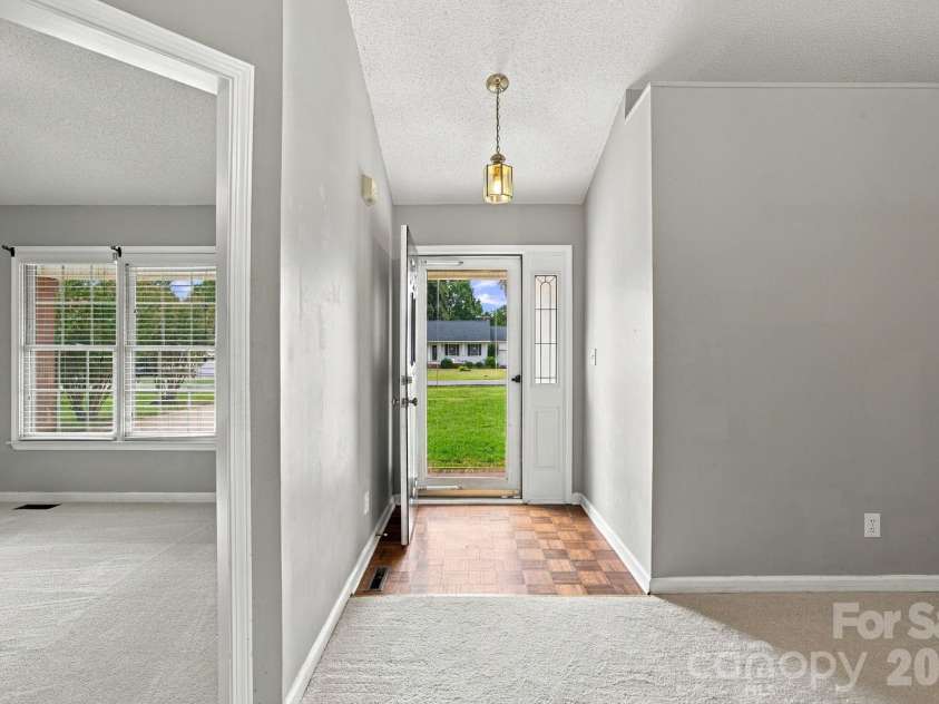 205 Sunrise Ridge Drive, Salisbury, NC 28146.  MLS# CAR4427367, YatesRealty ID 52879. 