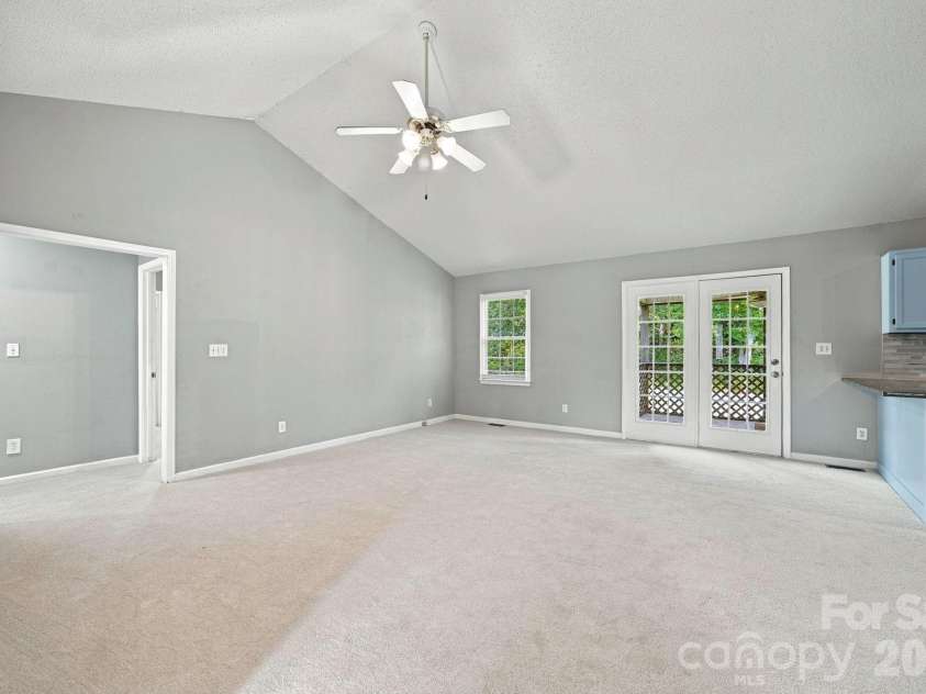205 Sunrise Ridge Drive, Salisbury, NC 28146.  MLS# CAR4427367, YatesRealty ID 52879. 