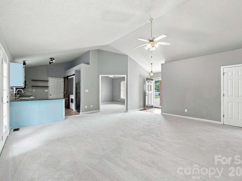 205 Sunrise Ridge Drive, Salisbury, NC 28146.  MLS# CAR4427367, YatesRealty ID 52879. 