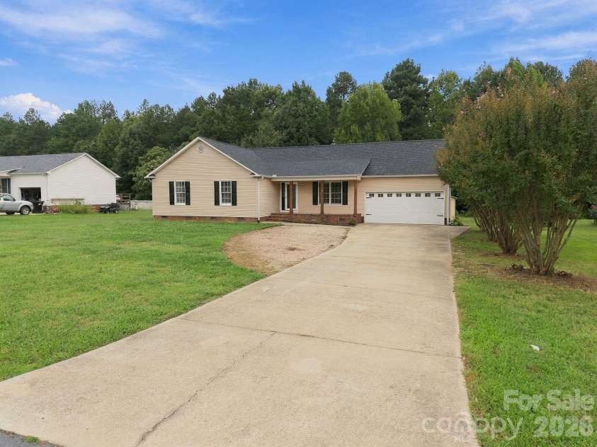 205 Sunrise Ridge Drive, Salisbury, NC 28146.  MLS# CAR4427367, YatesRealty ID 52879. 