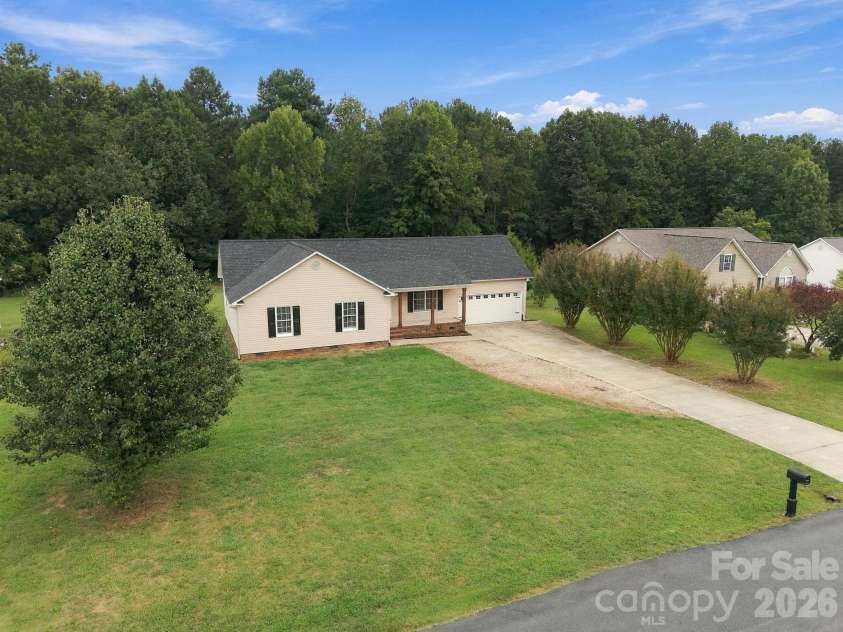 205 Sunrise Ridge Drive, Salisbury, NC 28146.  MLS# CAR4427367, YatesRealty ID 52879. 