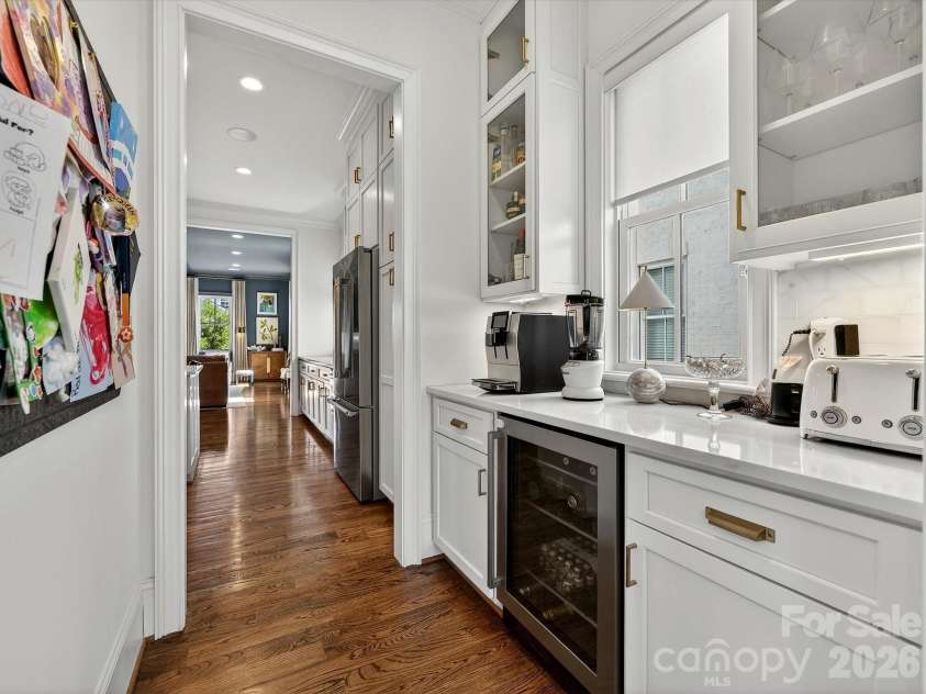 2012 Bristol Park Lane, Charlotte, NC 28226.  MLS# CAR4353775, YatesRealty ID 5288. 