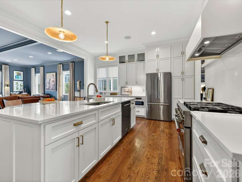 2012 Bristol Park Lane, Charlotte, NC 28226.  MLS# CAR4353775, YatesRealty ID 5288. 