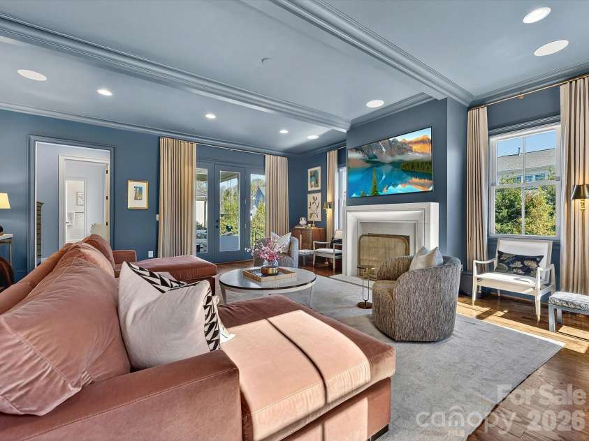 2012 Bristol Park Lane, Charlotte, NC 28226.  MLS# CAR4353775, YatesRealty ID 5288. 