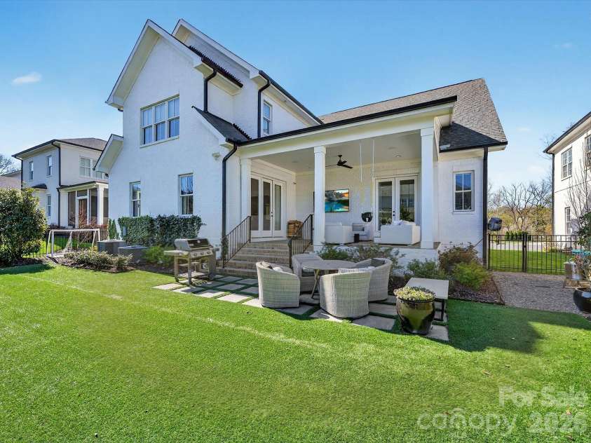 2012 Bristol Park Lane, Charlotte, NC 28226.  MLS# CAR4353775, YatesRealty ID 5288. 