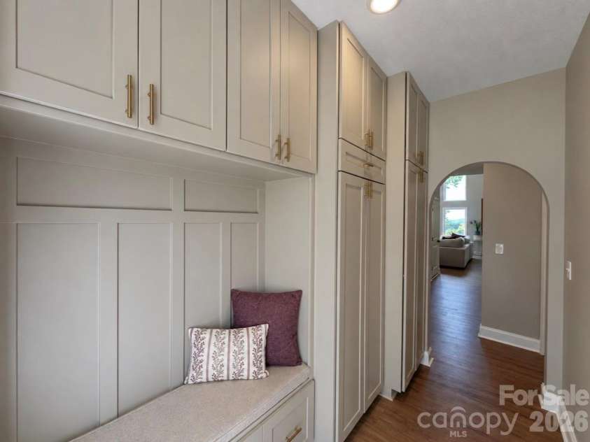 71 View Ridge Parkway, Leicester, NC 28748.  MLS# CAR4423955, YatesRealty ID 52882. 
