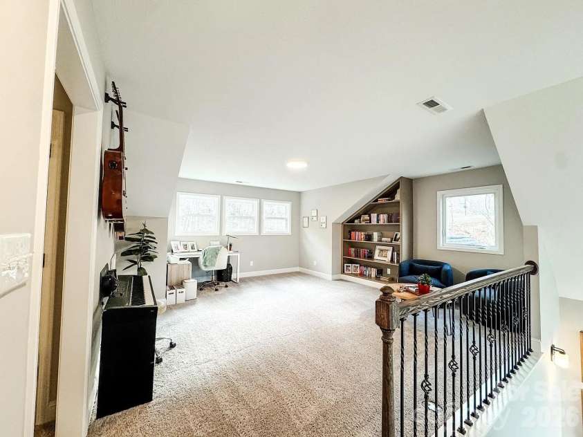 71 View Ridge Parkway, Leicester, NC 28748.  MLS# CAR4423955, YatesRealty ID 52882. 