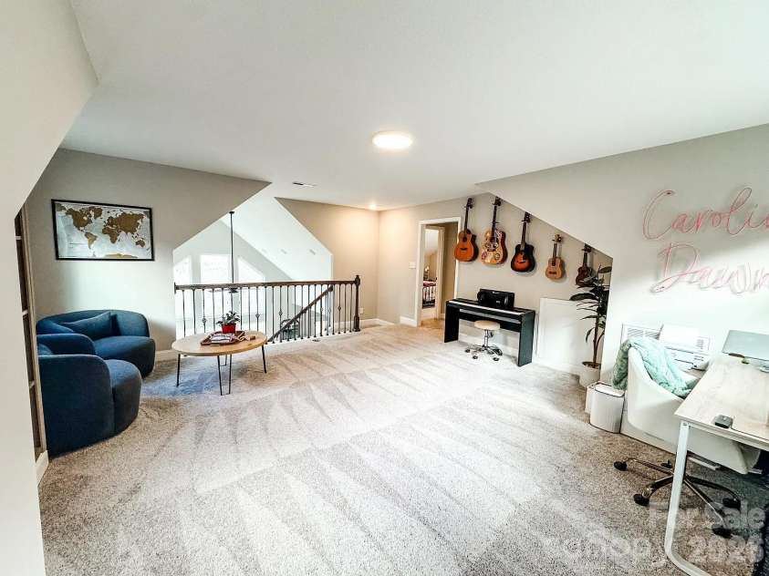 71 View Ridge Parkway, Leicester, NC 28748.  MLS# CAR4423955, YatesRealty ID 52882. 