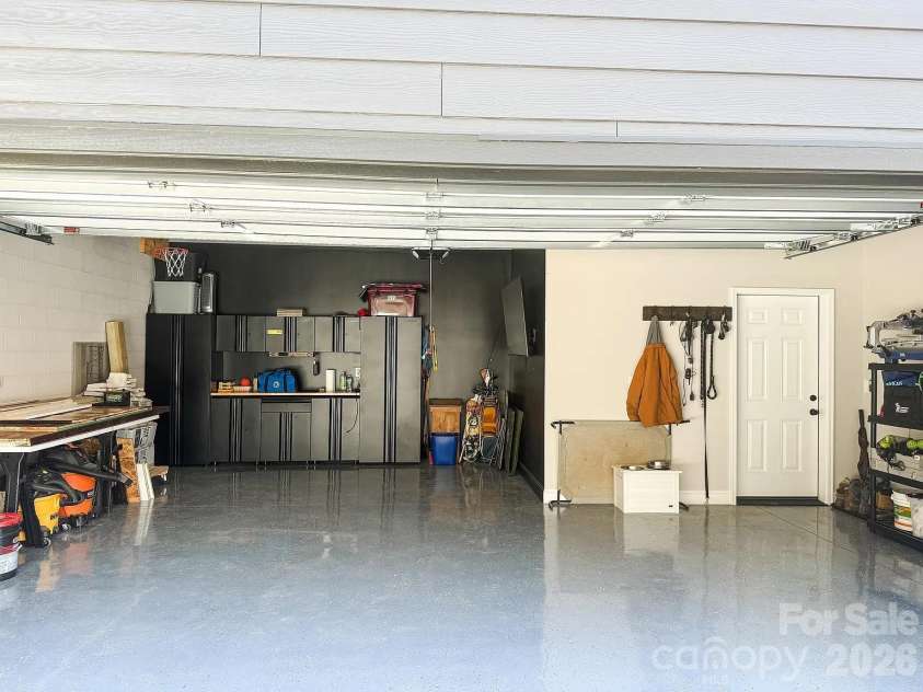 71 View Ridge Parkway, Leicester, NC 28748.  MLS# CAR4423955, YatesRealty ID 52882. 