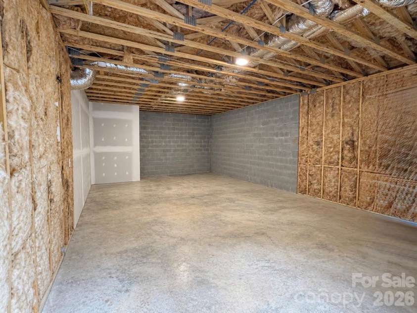 71 View Ridge Parkway, Leicester, NC 28748.  MLS# CAR4423955, YatesRealty ID 52882. 