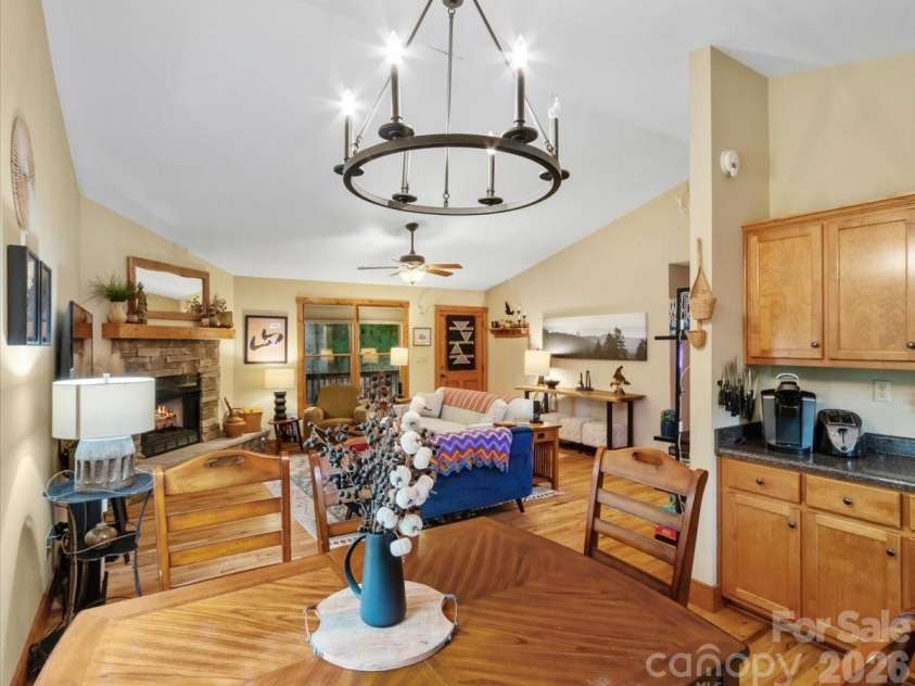 67 Hawks Landing, Burnsville, NC 28714.  MLS# CAR4405535, YatesRealty ID 52886. 