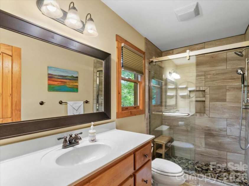 67 Hawks Landing, Burnsville, NC 28714.  MLS# CAR4405535, YatesRealty ID 52886. 
