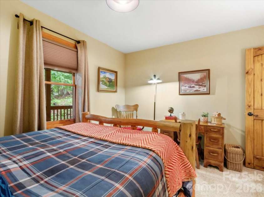 67 Hawks Landing, Burnsville, NC 28714.  MLS# CAR4405535, YatesRealty ID 52886. 