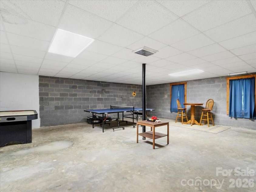 67 Hawks Landing, Burnsville, NC 28714.  MLS# CAR4405535, YatesRealty ID 52886. 