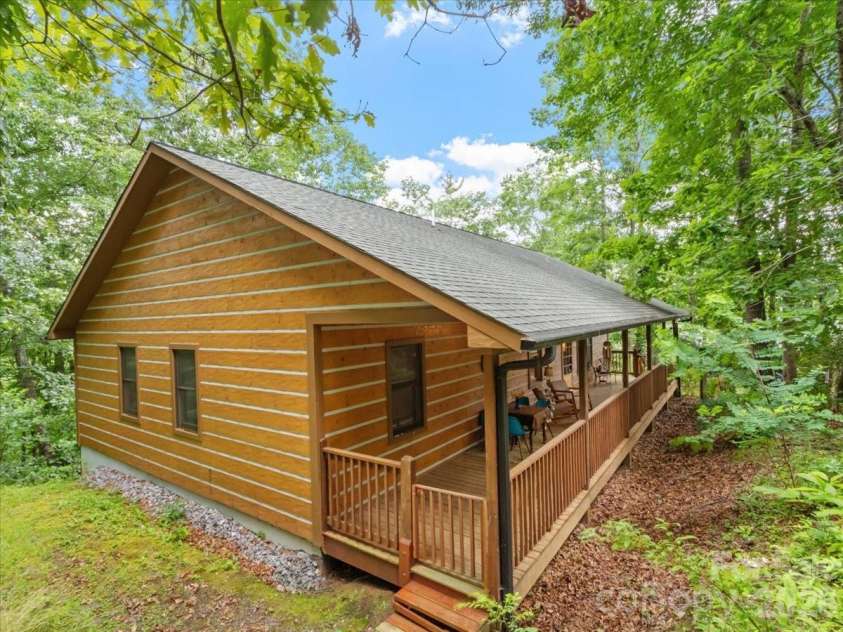 67 Hawks Landing, Burnsville, NC 28714.  MLS# CAR4405535, YatesRealty ID 52886. 