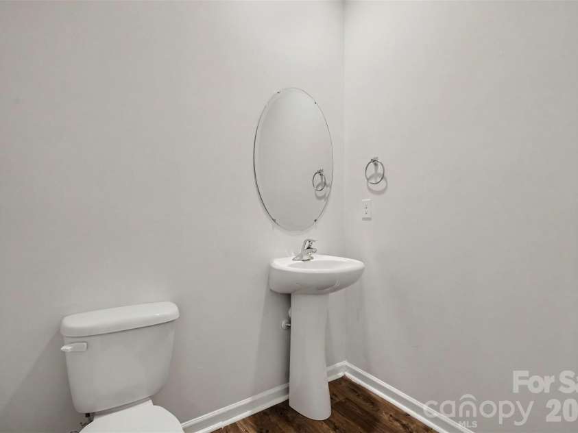 10631 Bradstreet Commons Way, Charlotte, NC 28215.  MLS# CAR4426971, YatesRealty ID 52887. 