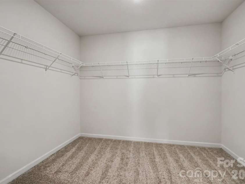 10631 Bradstreet Commons Way, Charlotte, NC 28215.  MLS# CAR4426971, YatesRealty ID 52887. 