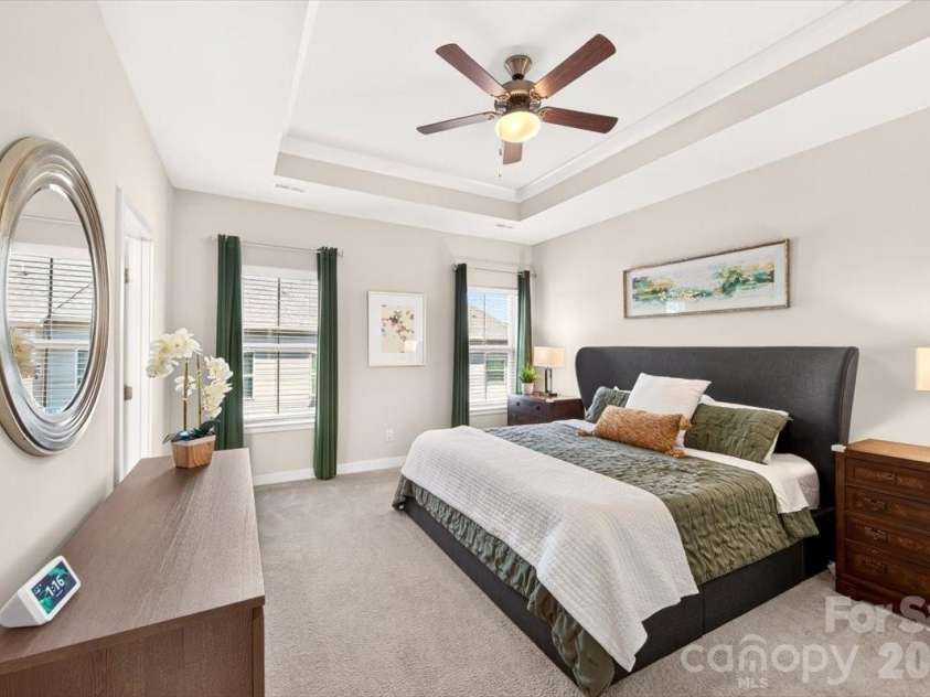 1728 Town Oak Lane, Charlotte, NC 28205.  MLS# CAR4426244, YatesRealty ID 52889. 